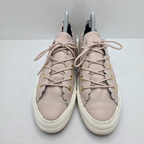 Converse | Chuck Taylor's All-Star pastel pink leather low-top sneakers WMS 6.5 - Picture 2 of 8